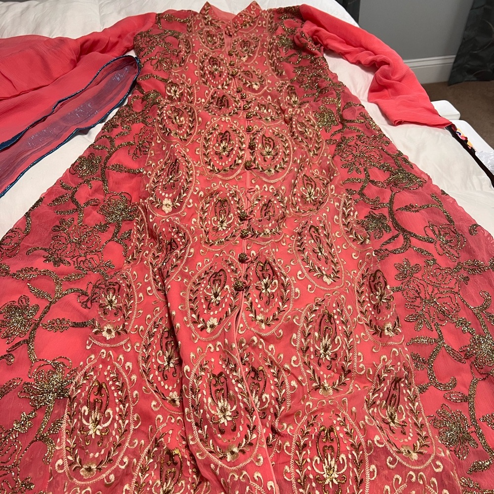 Pakistani 2 Piece Shalwar Kameez - image 2